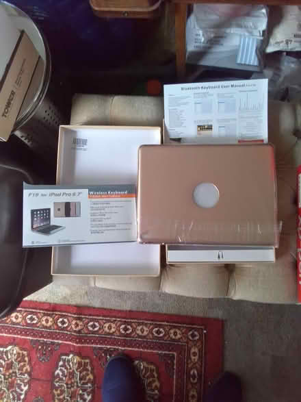 Photo of free iPad cover with keyboard. / Xp pen (Worcester WR5) #3