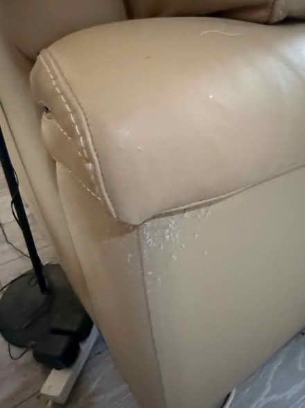 Photo of free Leather sofa (Br34jn) #4
