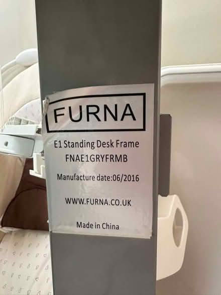 Photo of free 120x80cm standing desk (SPARES OR REPAIR) (Lodge Moor S10) #2