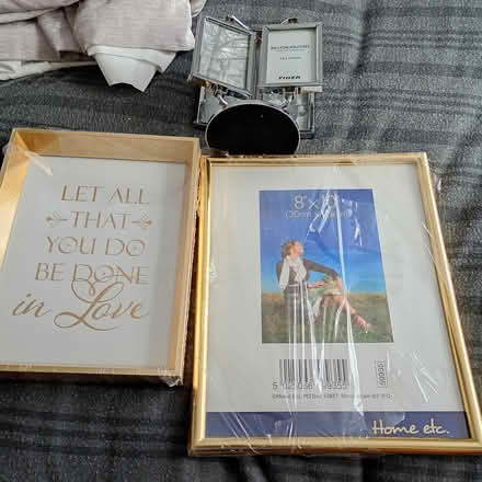 Photo of free Gold and silver frames (Addiscombe CR0) #1