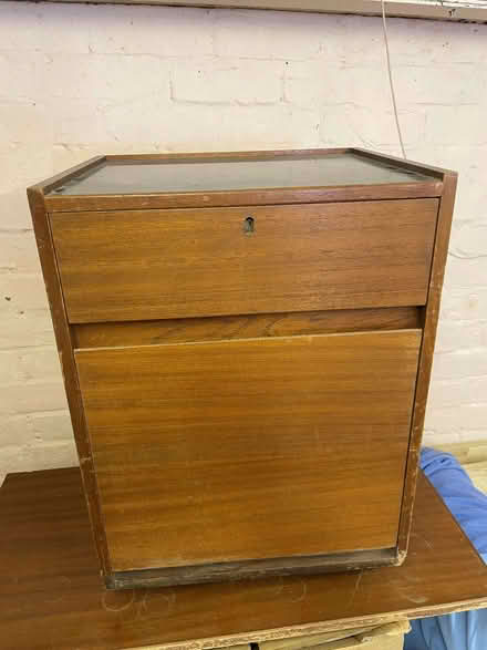 Photo of free under desk pedestal (Edge Green WA3) #1