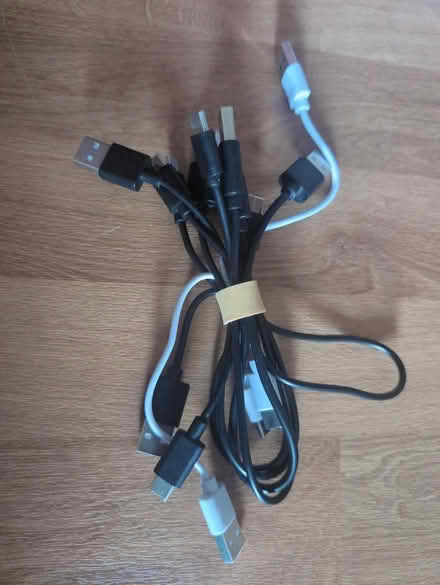 Photo of free Lot of usb c (Bronti close SE17) #1