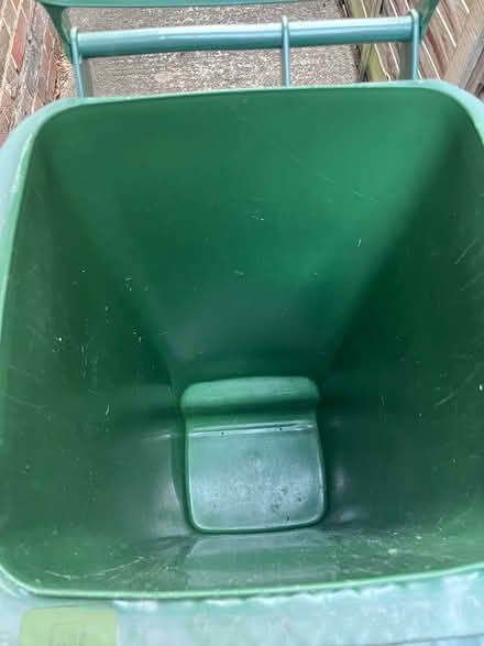 Photo of free Reigate and Banstead rubbish bin (Reigate RH2) #2