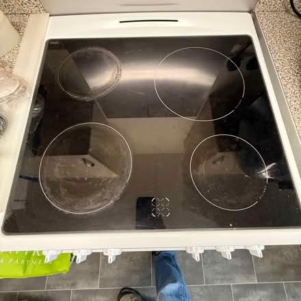Photo of free Recliner Chair and Cooker (Aboyne AB34) #4