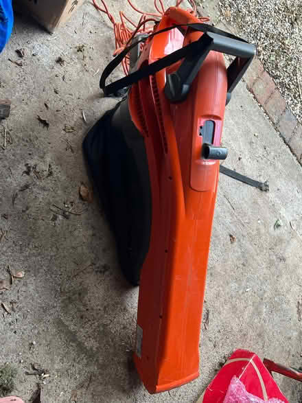 Photo of free Electric garden hoover. (Fobbing SS17) #1