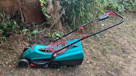 Photo of free Fully working electric lawnmower (Twickenham TW1) #1