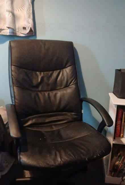 Photo of Office chair (PR4 Bartle) #1