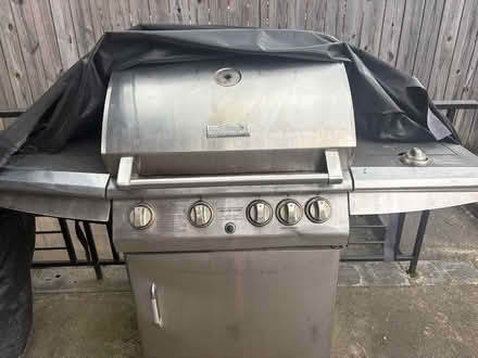 Photo of free Old but functioning gas grill (Columbia Heights) #3