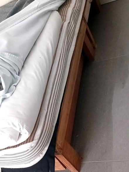Photo of free Double bed base and mattress (greenwich se10) #3