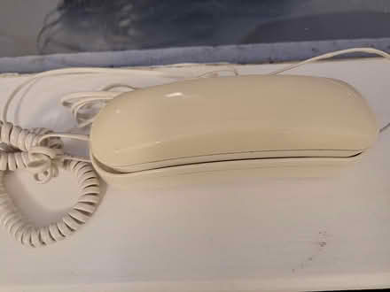 Photo of free BT Duet 100 Plus landline phone (CB2 near Cambridge Station) #1