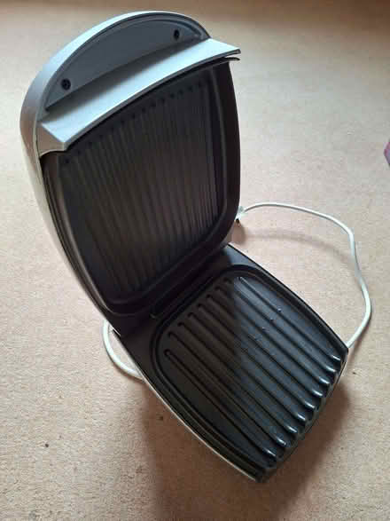 Photo of free George Foreman Lean Mean Fat Grilling Machine (Bilton HG1) #1