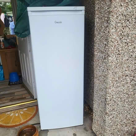 Photo of free Swan 6 drawer fteezer (Ox14 5na) #2