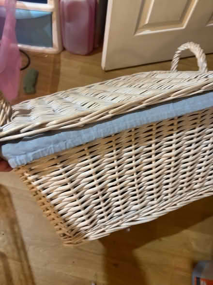 Photo of free basket with lid (Peachcroft OX14) #1