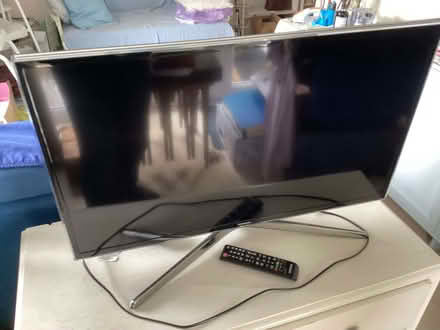 Photo of free Samsung 32" Smart TV (Oswestry SY11) #1