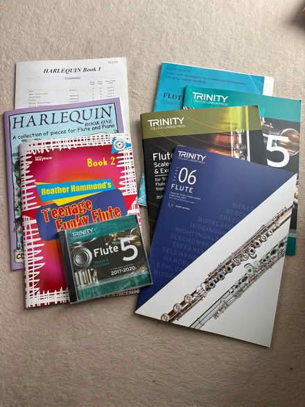 Photo of free Various flute music books (Kingston Gate KT2) #1