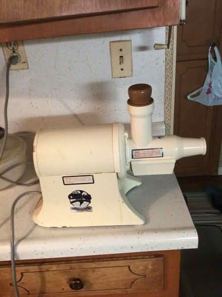 Photo of free Champion juicer G5-NG-853S (Main/catalpa R.O.) #1