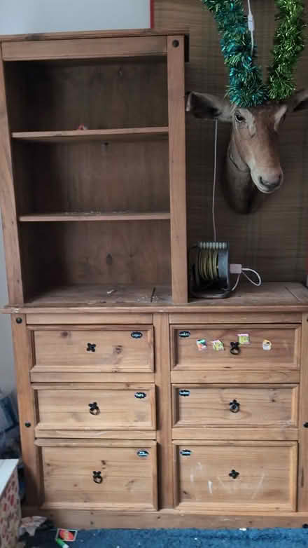 Photo of free Chest of draws and dresser top (Micklefield HP13) #1