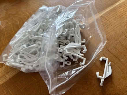 Photo of free bags of CURTAIN HOOKS & brackets, plastic, various designs, (Broadwater BN14) #2