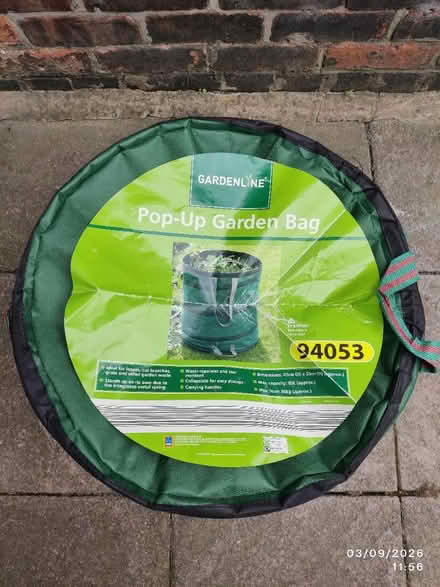 Photo of free 85L Pop Up Garden Bin (Warrington) #4