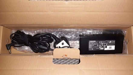 Photo of free Toshiba/Dynabook laptop docking station/port replicator (Merton Rise RG24) #3