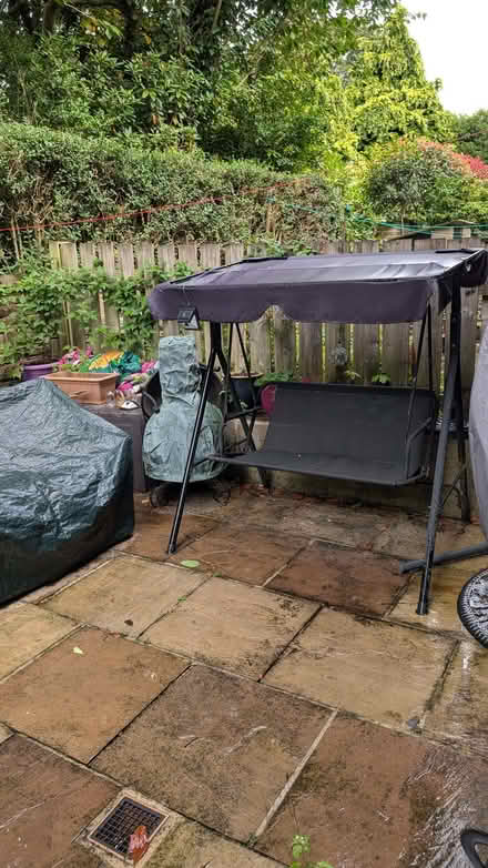 Photo of free Garden swing 2 seater (Warley HX2) #1