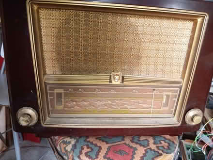 Photo of free Vintage radio (Rathmines/Ranelagh) #3