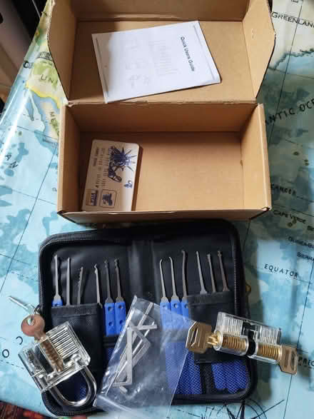 Photo of free Lock-picking practice kit (Caversham RG4) #1