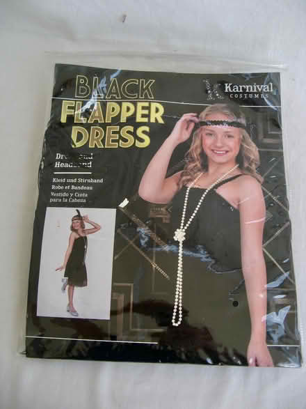 Photo of free Fancy dress kit Flapper dress for age 9 to 10 (Croham CR2) #1