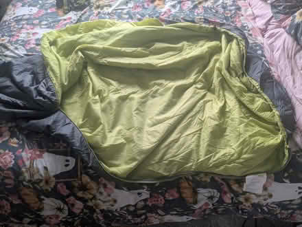 Photo of free Sleeping bag and air pillow (Haslucks Green B90) #4