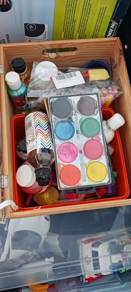 Photo of free Children's Paints (Dean Court OX2) #1