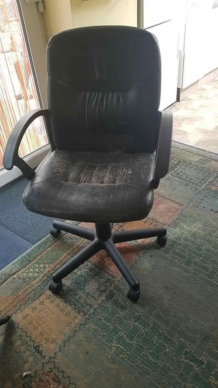Photo of free Black Desk Chair (Burbage LE10) #1