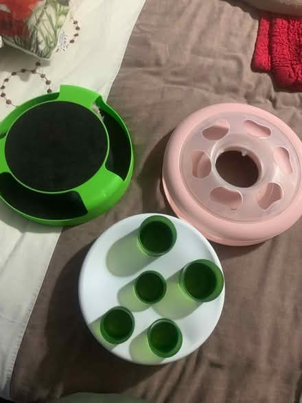 Photo of free Pet feeder and toys (Colney Hatch N10) #1