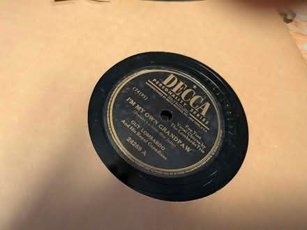 Photo of free for 78 RPM collectors (Anna st in Teaneck) #1
