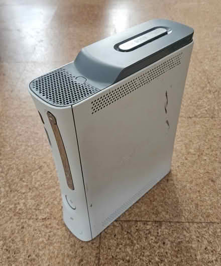 Photo of XBOX 360 or XBOX ONE (Underdale SY2) #1