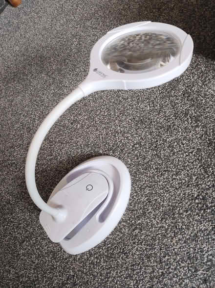Photo of free Magnifying glass with lamp (Ainsdale-on-Sea PR8) #1