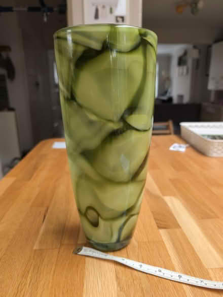 Photo of free Green glass vase (Shoreham BN43) #1