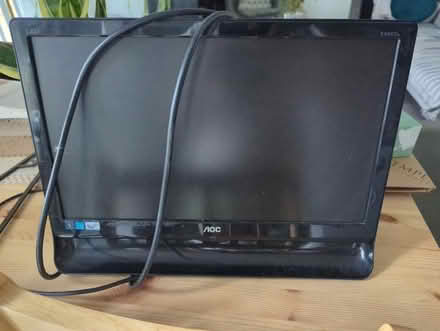 Photo of free LCD screen (N16 9N, Clissold Park) #1