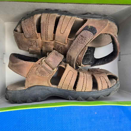 Photo of free Child's Shoes (94041) #3