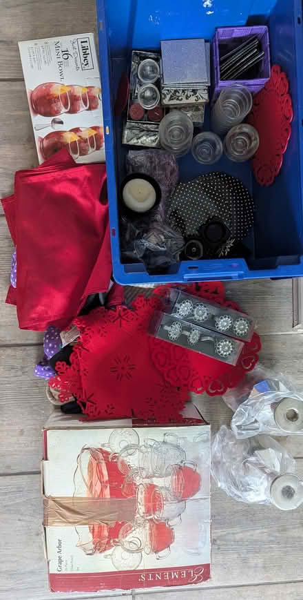 Photo of free Table Décor + minibowls + punch-set (Lodgemoor (S10)) #1