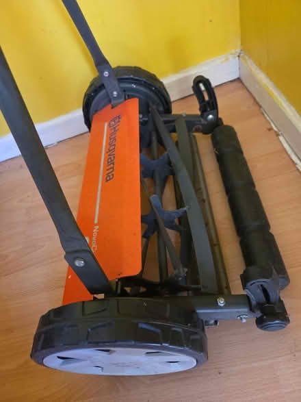 Photo of free Manual Lawn mover (Osterley TW7) #3