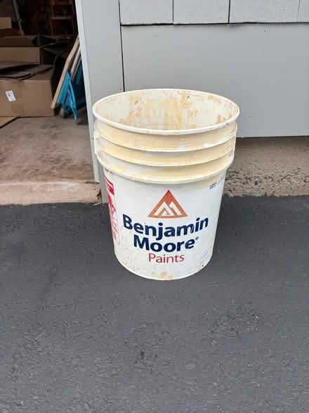 Photo of free Empty 5 gal bucket, no lid (Glastonbury Center) #1