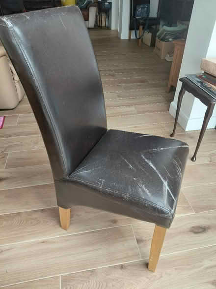 Photo of free 6x dining chairs (Scarisbrick L40) #1