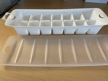 Photo of free Large Ice Cube Tray & Lid (Cambridge CB4) #1