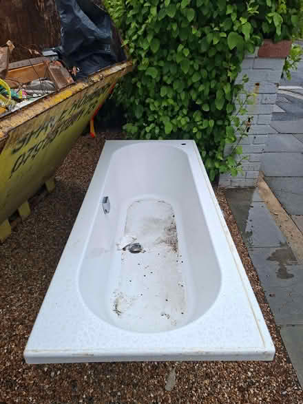 Photo of free Double ended Bath, acrylic. (Hampton Hill TW11) #1