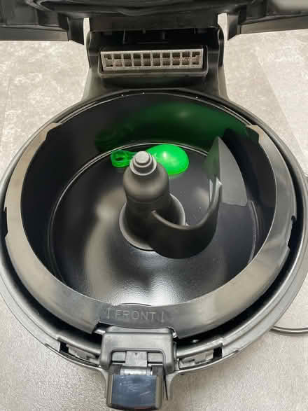 Photo of free Tefal ActiFry Genius (Swinton M27) #2