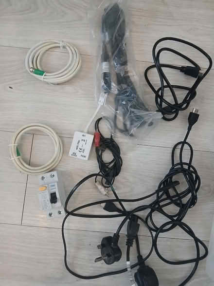 Photo of free Section of wires (Bromley North BR1) #1