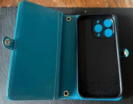 Photo of free iPhone 15 Pro Case/Wallet (Portsmouth PO2) #3