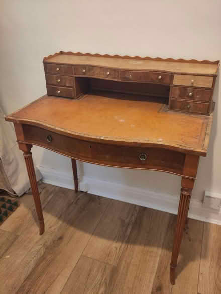 Photo of free Writing desk (Cranmer Avenue BN3) #1