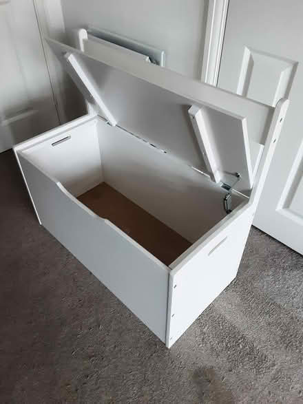 Photo of free Toy Box / Toy Chest (Gravesend DA11) #3