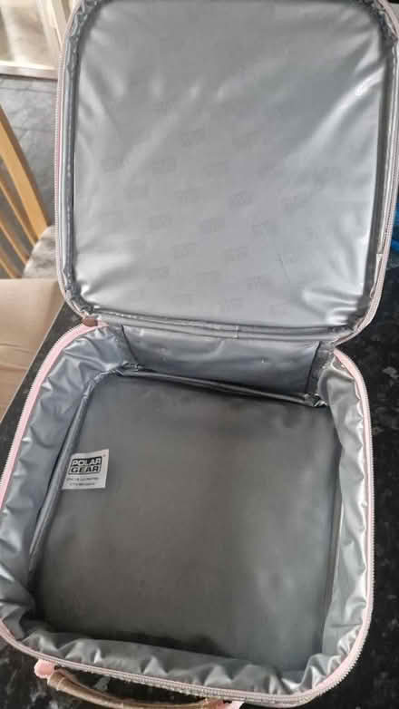 Photo of free Girly packed lunch bag (LU6 Dunstable) #3